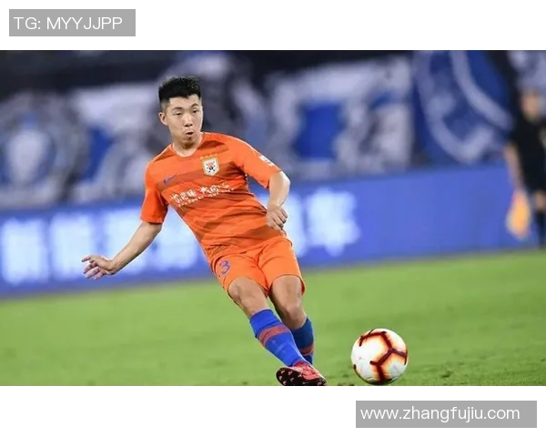 重庆足球队快攻战术解析与战绩提升的深度探讨 重庆足球队快攻战术解析与战绩提升的深度探讨