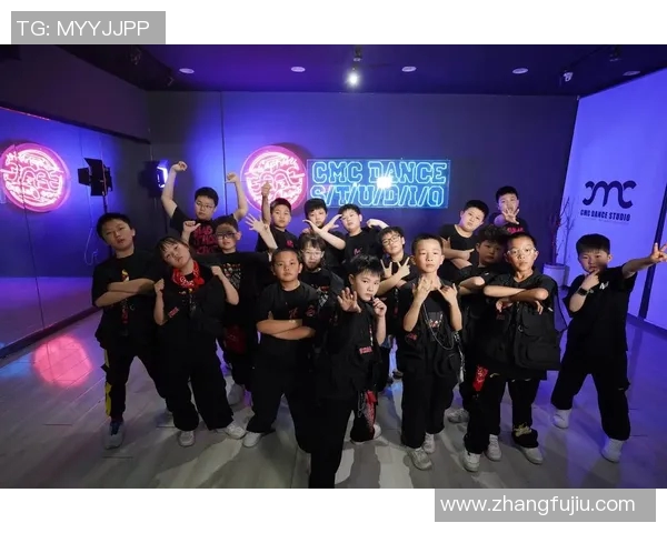 全国街舞大赛点评:西安街舞队的战术运用与表现分析 全国街舞大赛点评:西安街舞队的战术运用与表现分析